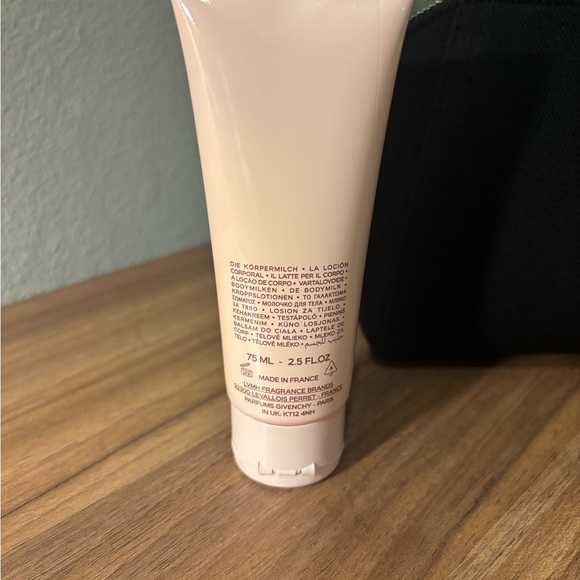 Givenchy Irresistible Hand Cream with Black Pouch - Picture 4 of 6